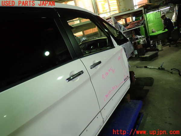 1UPJ-9233621230]セレナ e-POWER(HFC27)右前ドア 中古_3
