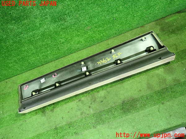 1UPJ-9233621232]セレナ e-POWER(HFC27)右前ドアパネル 中古_2