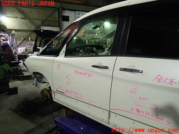 1UPJ-9233621260]セレナ e-POWER(HFC27)左前ドア 中古_2