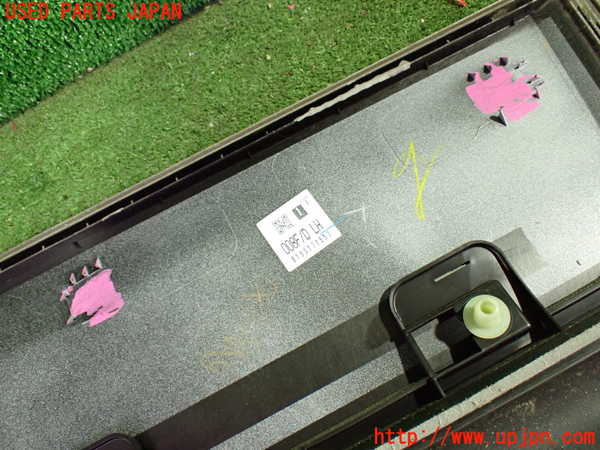 1UPJ-9233621262]セレナ e-POWER(HFC27)左前ドアパネル 中古_4