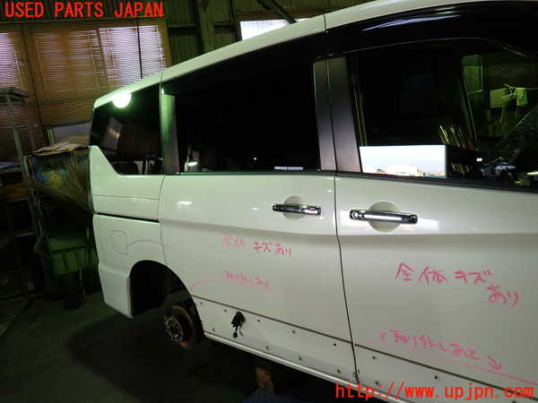 1UPJ-9233621290]セレナ e-POWER(HFC27)右後ドア 中古_3