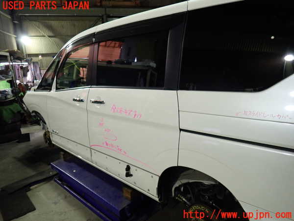 1UPJ-9233621320]セレナ e-POWER(HFC27)左後ドア 中古_3