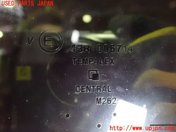 1UPJ-9233621380]セレナ e-POWER(HFC27)右クォーターガラス 中古_2