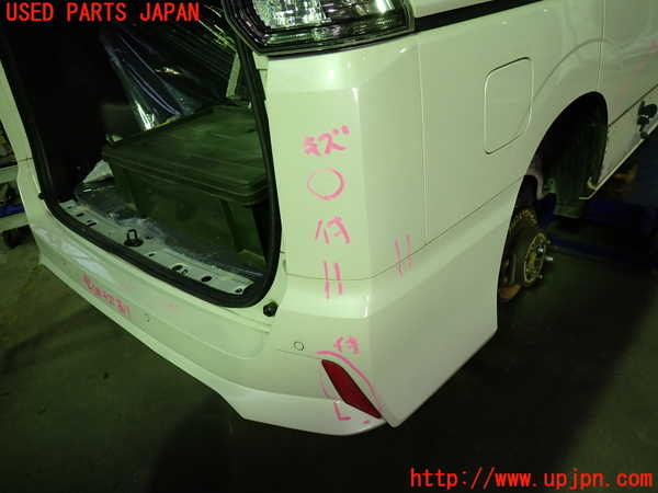 1UPJ-9233621610]セレナ e-POWER(HFC27)リアバンパー 中古_2