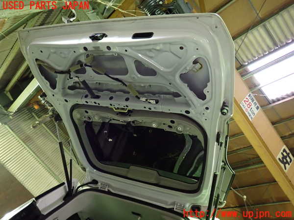 1UPJ-9233621566]セレナ e-POWER(HFC27)バックドア リアゲート ハッチ 中古_5