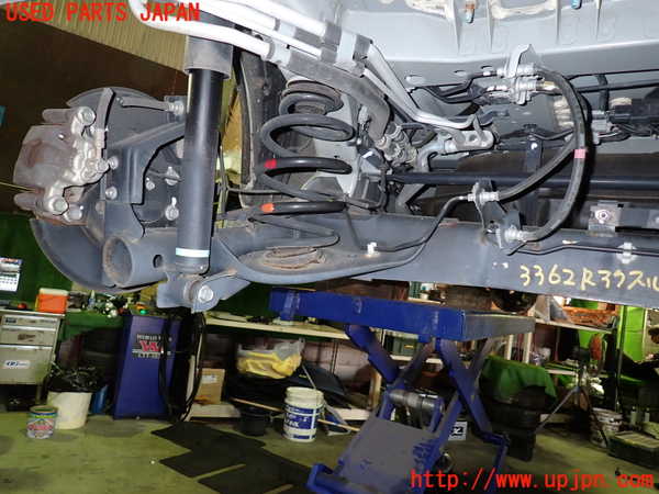 1UPJ-9233625380]セレナ e-POWER(HFC27)リアアクスルビーム 中古_4