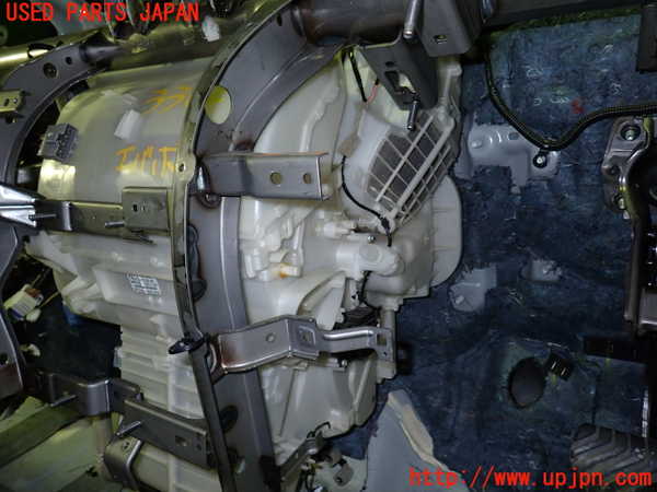 1UPJ-9233626081]セレナ e-POWER(HFC27)エバポレーター1 中古_2