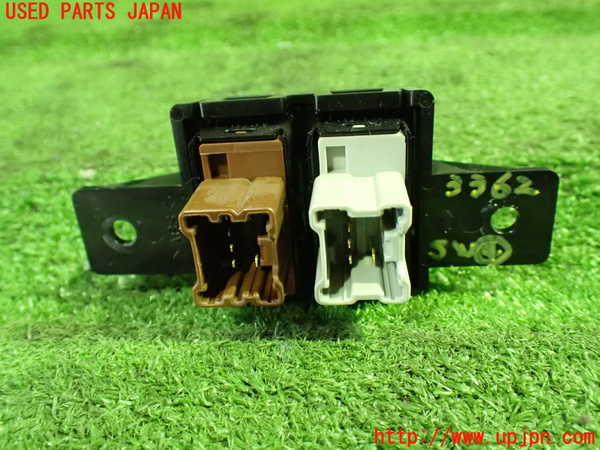 1UPJ-9233626309]セレナ e-POWER(HFC27)スイッチ4 中古_2