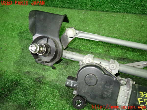 1UPJ-9233626770]セレナ e-POWER(HFC27)フロントワイパーモーター 中古_3