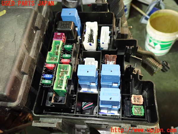 1UPJ-9233626742]セレナ e-POWER(HFC27)ヒューズボックス2 中古_2