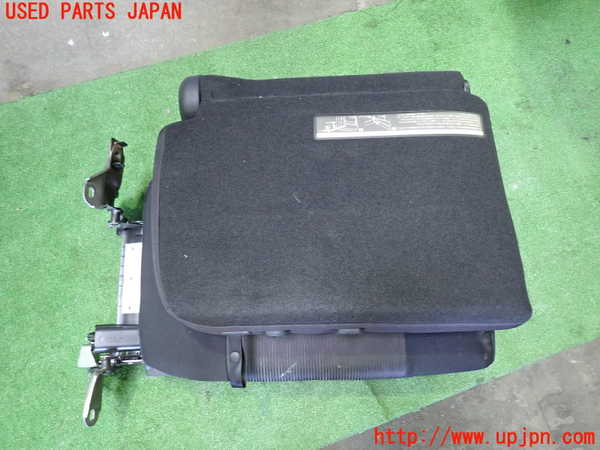 1UPJ-9233627235]セレナ e-POWER(HFC27)右3列目シート 中古_4