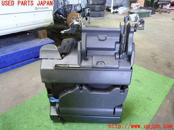 1UPJ-9233627235]セレナ e-POWER(HFC27)右3列目シート 中古_5
