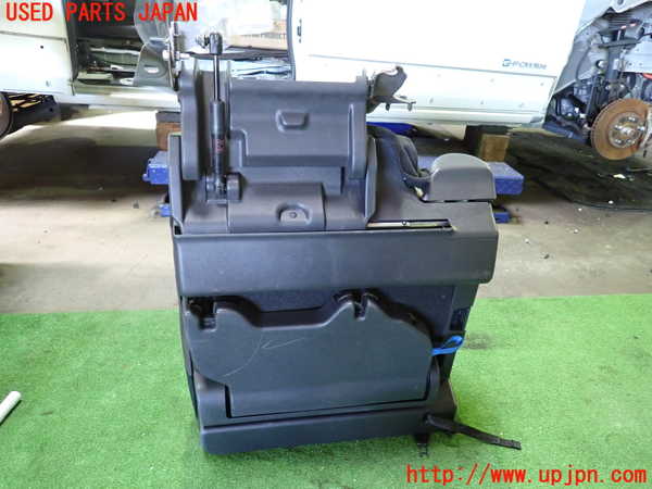 1UPJ-9233627265]セレナ e-POWER(HFC27)左3列目シート 中古_5