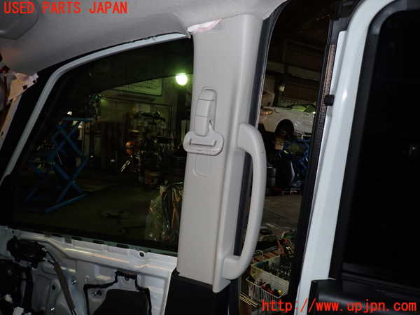 1UPJ-9233627665]セレナ e-POWER(HFC27)右センターピラートリム 中古_2