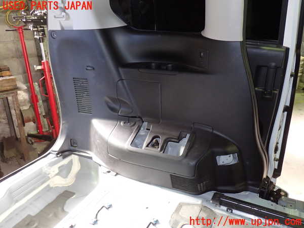 1UPJ-9233627680]セレナ e-POWER(HFC27)左リアピラートリム 中古_3