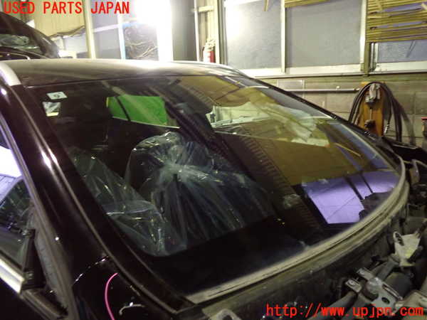 1UPJ-9233631195]ベンツ GLA180(156942)(X156)フロントガラス 中古(43R-000134 M203)_2