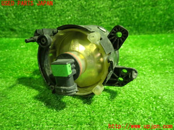 1UPJ-9233631180]ベンツ GLA180(156942)(X156)右フォグ 中古_2