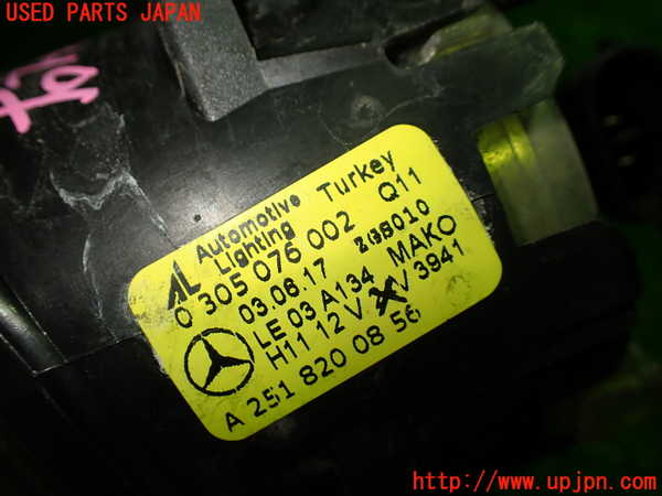 1UPJ-9233631180]ベンツ GLA180(156942)(X156)右フォグ 中古_3