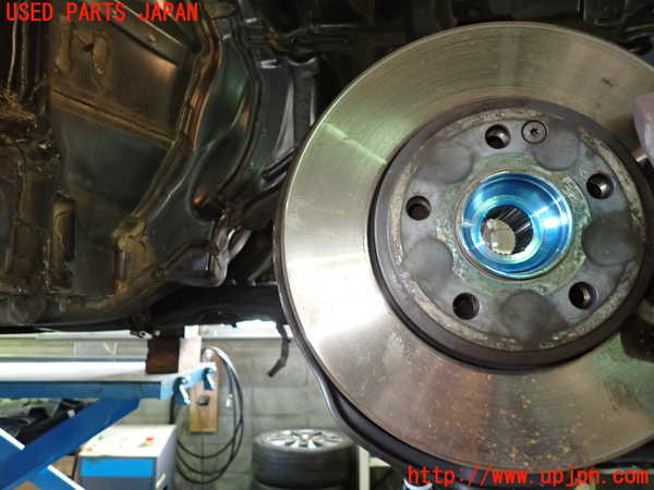 1UPJ-9233634290]ベンツ GLA180(156942)(X156)右フロントナックルハブ 中古_3