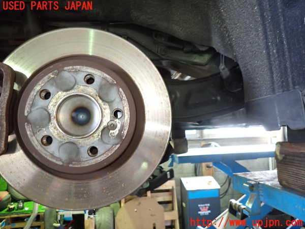 1UPJ-9233634300]ベンツ GLA180(156942)(X156)右リアナックルハブ 中古_3