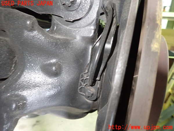 1UPJ-9233634305]ベンツ GLA180(156942)(X156)左リアナックルハブ 中古_2