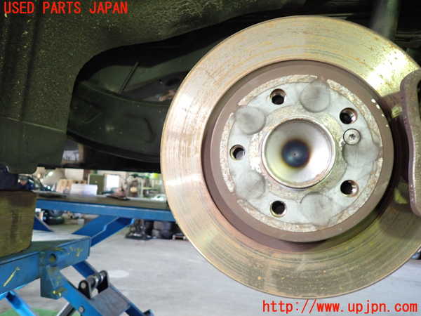 1UPJ-9233634305]ベンツ GLA180(156942)(X156)左リアナックルハブ 中古_3