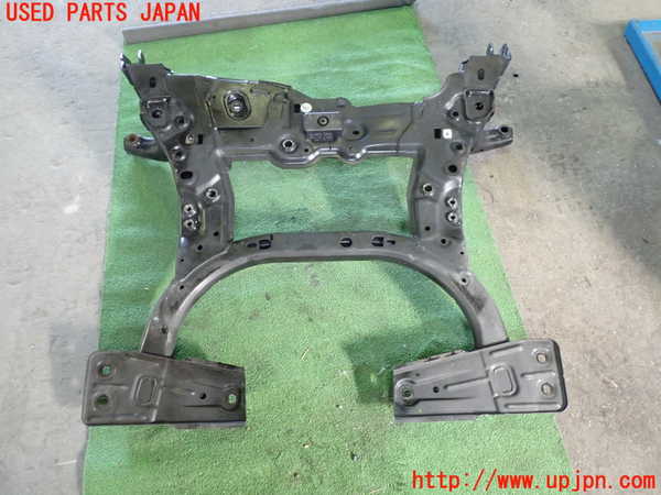 1UPJ-9233635285]ベンツ GLA180(156942)(X156)フロントメンバー 中古_2