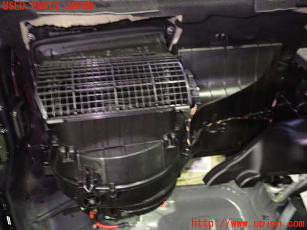 1UPJ-9233636081]ベンツ GLA180(156942)(X156)エバポレーター1 中古_3