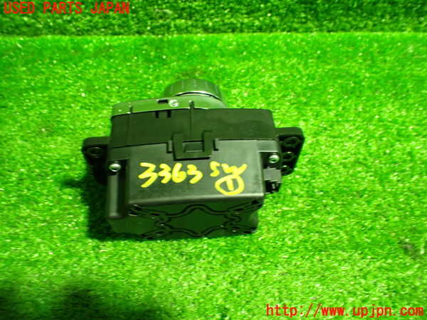 1UPJ-9233636306]ベンツ GLA180(156942)(X156)スイッチ1 (メニュー操作) 中古_3