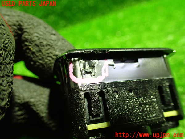 1UPJ-9233636245]ベンツ GLA180(156942)(X156)左前パワーウィンドウスイッチ 中古_3