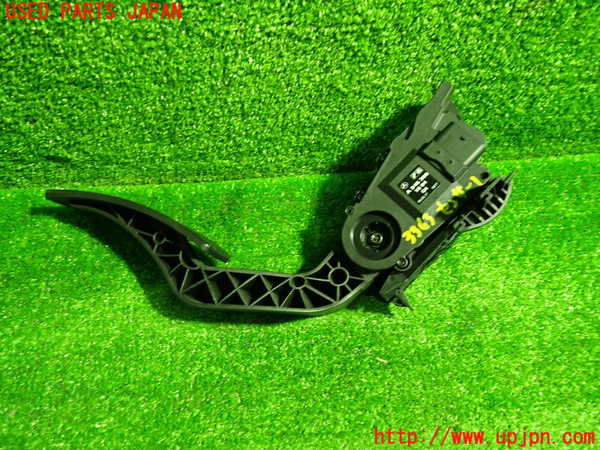1UPJ-9233636381]ベンツ GLA180(156942)(X156)センサー1 (アクセルペダル) 中古_3