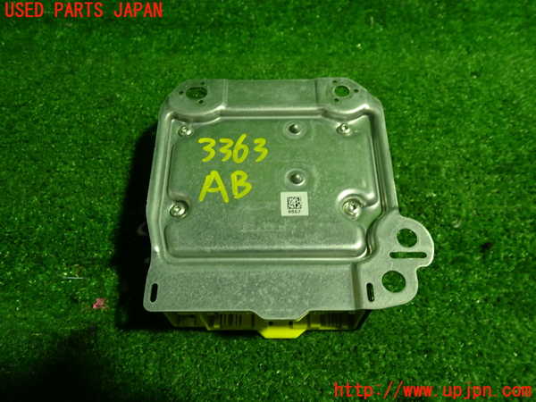 1UPJ-9233636145]ベンツ GLA180(156942)(X156)エアバッグコンピューター 中古_3