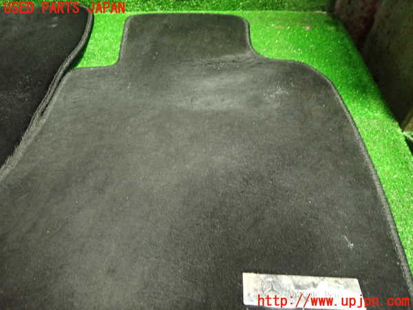 1UPJ-9233637800]ベンツ GLA180(156942)(X156)フロアマット 中古_2