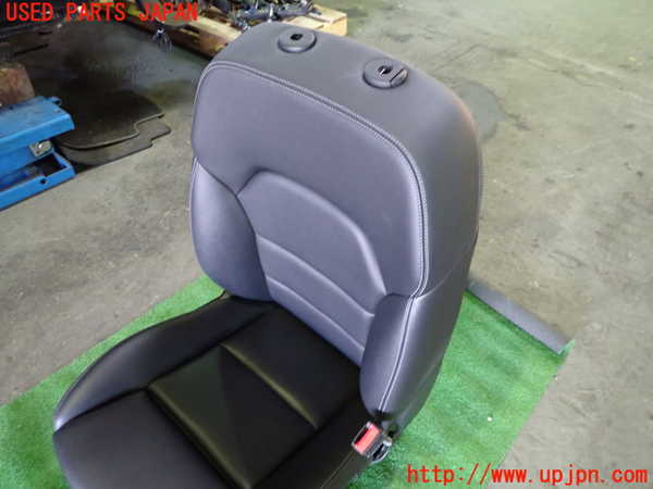 1UPJ-9233637035]ベンツ GLA180(156942)(X156)運転席シート 中古_2