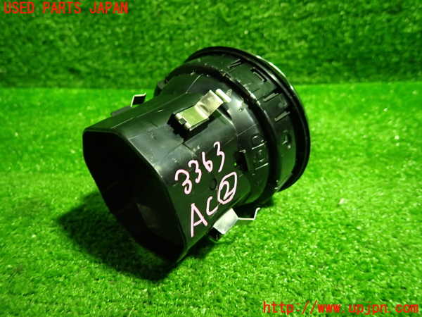 1UPJ-9233637527]ベンツ GLA180(156942)(X156)エアコン吹き出し口2 (左) 中古_3