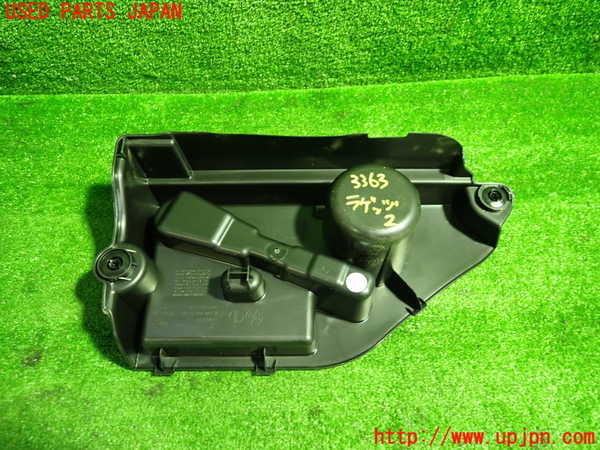 1UPJ-9233637772]ベンツ GLA180(156942)(X156)ラゲッジトレイ2 中古_3