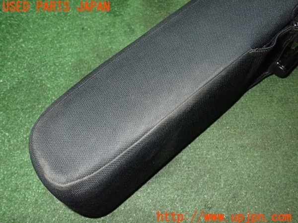 3UPJ=9233640652]パジェロミニ VR(H58A)後期 純正オプション MZ522090 アームレスト 中古_5