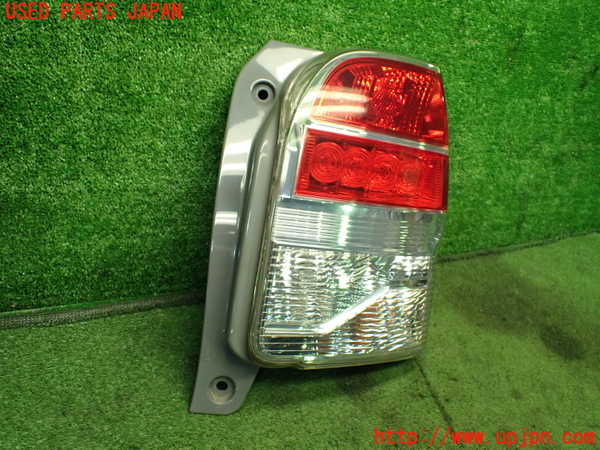 1UPJ-9233651530]スペイド(ポルテ)(NSP141)右テールランプ 中古_2