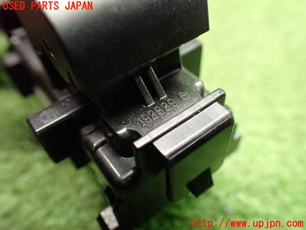 1UPJ-9233656245]スペイド(ポルテ)(NSP141)左前パワーウィンドウスイッチ 中古_4