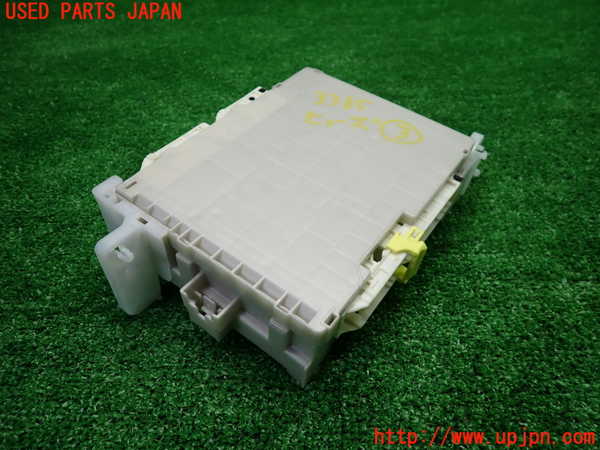 1UPJ-9233656743]スペイド(ポルテ)(NSP141)ヒューズボックス3 中古_2