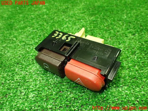 1UPJ-9233656290]スペイド(ポルテ)(NSP141)ハザードスイッチ 中古_2