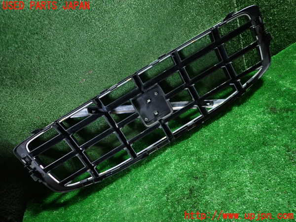 1UPJ-9233661050]ボルボ・XC70(BB6324XC)ラジエターグリル 中古_4