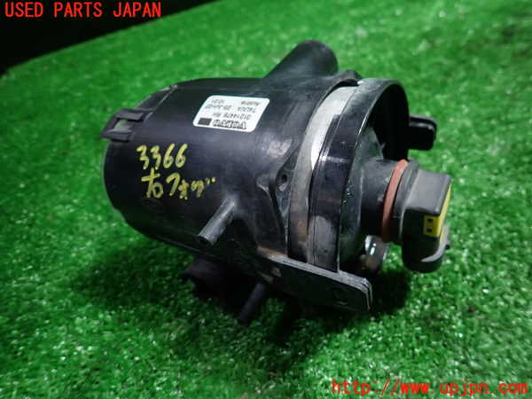 1UPJ-9233661180]ボルボ・XC70(BB6324XC)右フォグ 中古_3