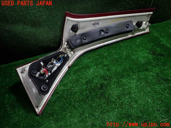 1UPJ-9233661550]ボルボ・XC70(BB6324XC)右リアフィニッシャー 中古_3