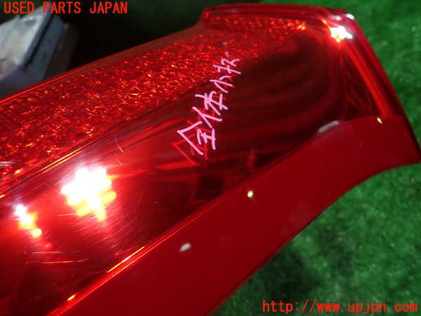 1UPJ-9233661552]ボルボ・XC70(BB6324XC)左リアフィニッシャー 中古_2