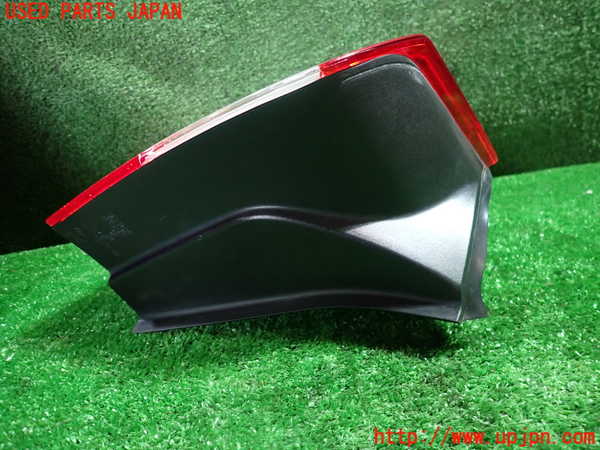 1UPJ-9233661536]ボルボ・XC70(BB6324XC)左テールランプ 中古_3