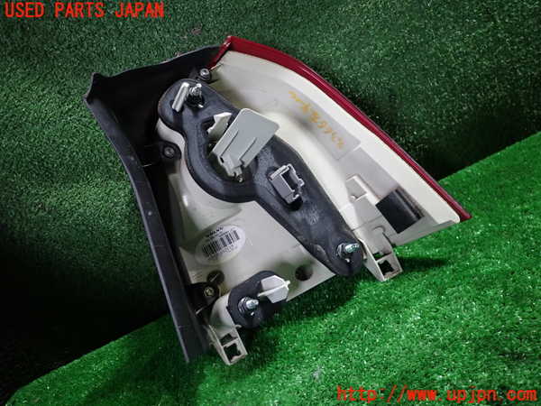 1UPJ-9233661536]ボルボ・XC70(BB6324XC)左テールランプ 中古_4