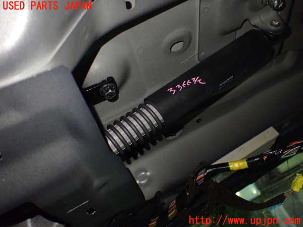 1UPJ-9233661584]ボルボ・XC70(BB6324XC)リアゲートダンパー 中古_2