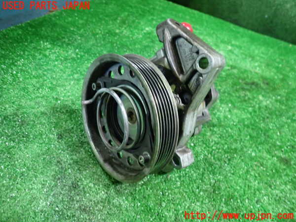 1UPJ-9233664250]ボルボ・XC70(BB6324XC)パワステポンプ 中古_3