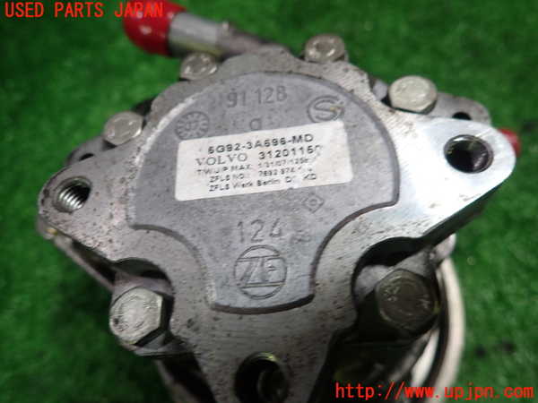 1UPJ-9233664250]ボルボ・XC70(BB6324XC)パワステポンプ 中古_4